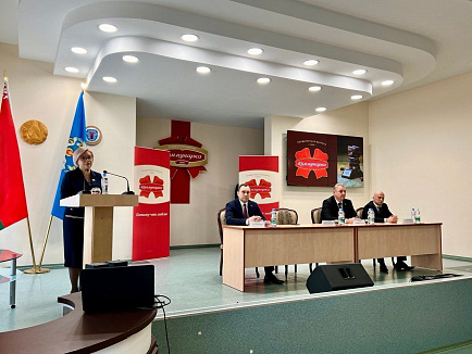 Сёння выкананне сваіх абавязкаў на пасадзе генеральнага дырэктара СААТ «Камунарка» пачаў Аляксандр Генадзевіч Нячай. Сёння выкананне сваіх абавязкаў на пасадзе генеральнага дырэктара СААТ «Камунарка» пачаў Аляксандр Генадзевіч Нячай.