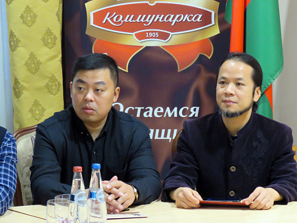 Члены бизнес-исследовательской группы Китайской Народной Республики города Синин посетили СОАО «Коммунарка» Члены бизнес-исследовательской группы Китайской Народной Республики города Синин посетили СОАО «Коммунарка»