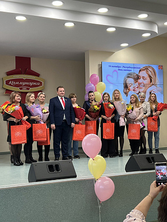 День матери