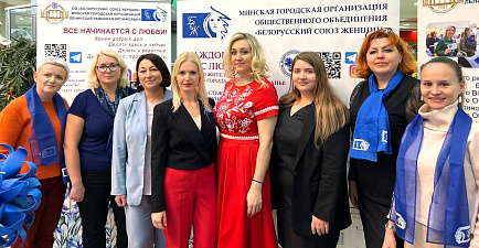 Семья – это трудно, семья – это сложно, Но счастливо жить одному невозможно! Семья – это трудно, семья – это сложно, Но счастливо жить одному невозможно!